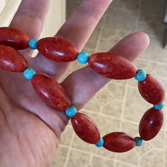 NWOT GENUINE CORAL BLUE TURQUOISE BEDS NECKLACE - Picture 5 of 9